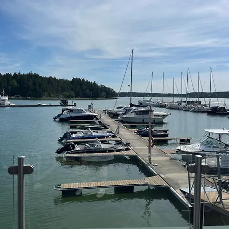Merimarinan Helmi 2 Naantali
